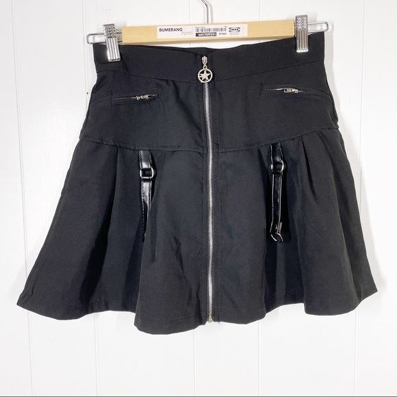 Unbranded Black Zip Front Buckle Accent Mini Skirt Medium - Picture 1 of 6